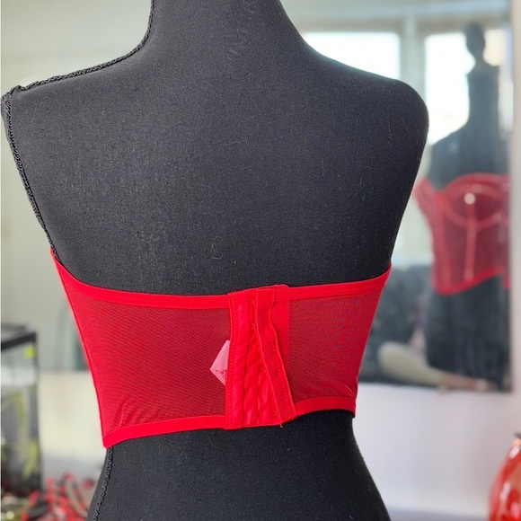 VALENTINES DAY PERFECTION Bone in Sequin Corset Underwire Structured Red SZ Med - Picture 5 of 7